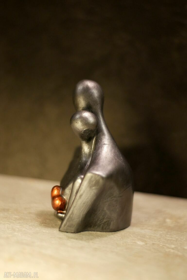 Rzeźba z gipsu Para Zakochanych - walentynkowa figurka 11 cm