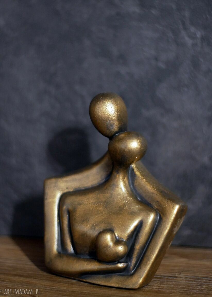 Rzeźba z gipsu Para Zakochanych „Ogniste złoto” - ręcznie wykończona pamiątka ślubna (11,8 cm)