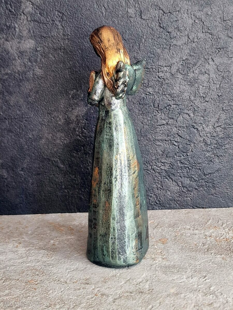 Rzeźba Zielony Anioł Miłości - dekoracja z gipsu 13,3 cm