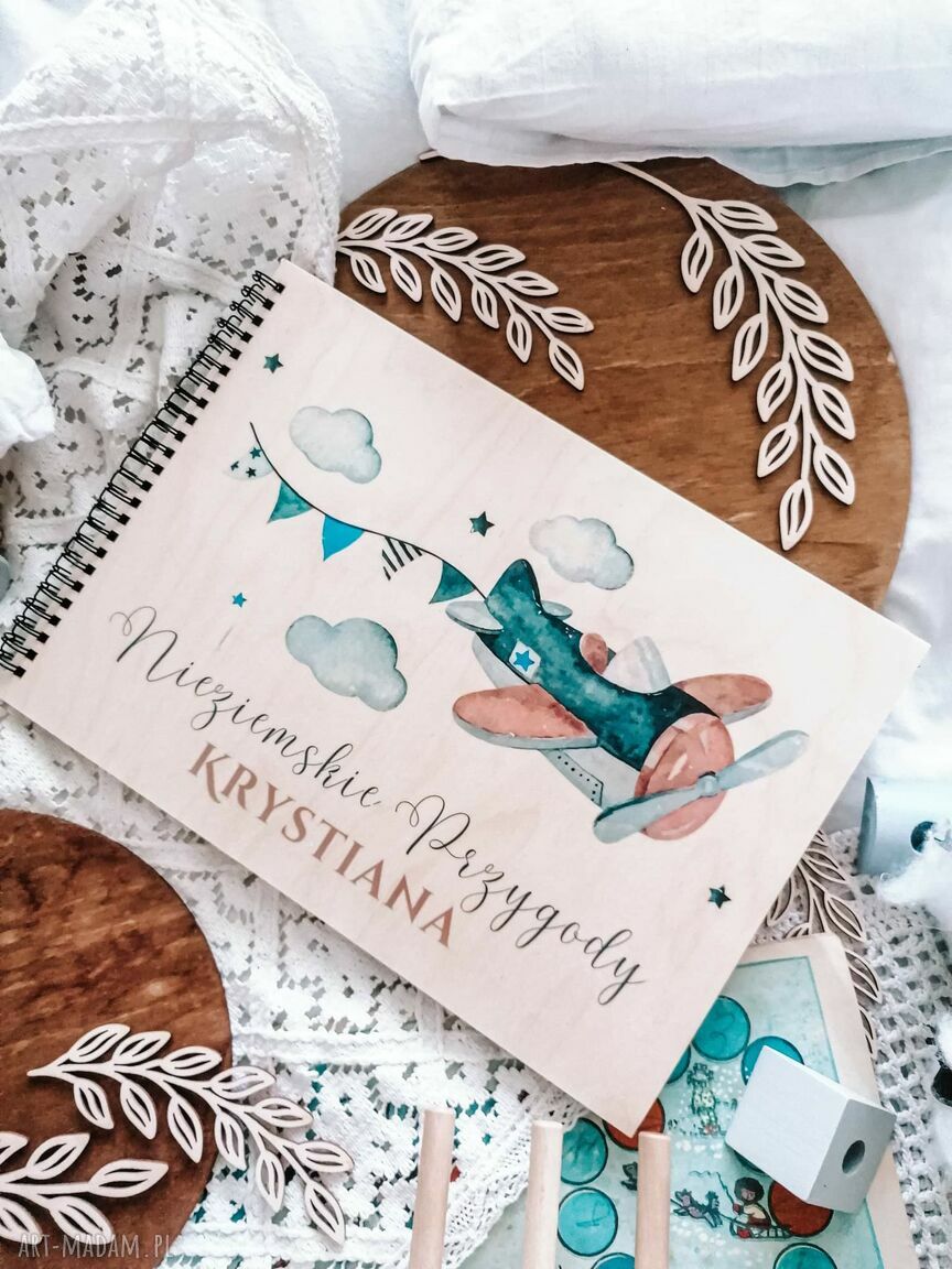 Personalizowany album dla chłopca z motywem samolotu - chrzest i roczek