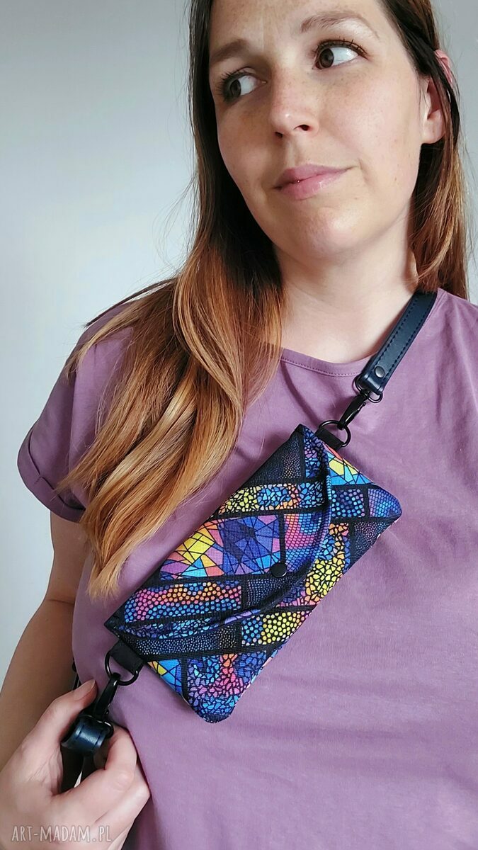 Mini saszetka na telefon do sukienki - wodoodporne etui na pasek