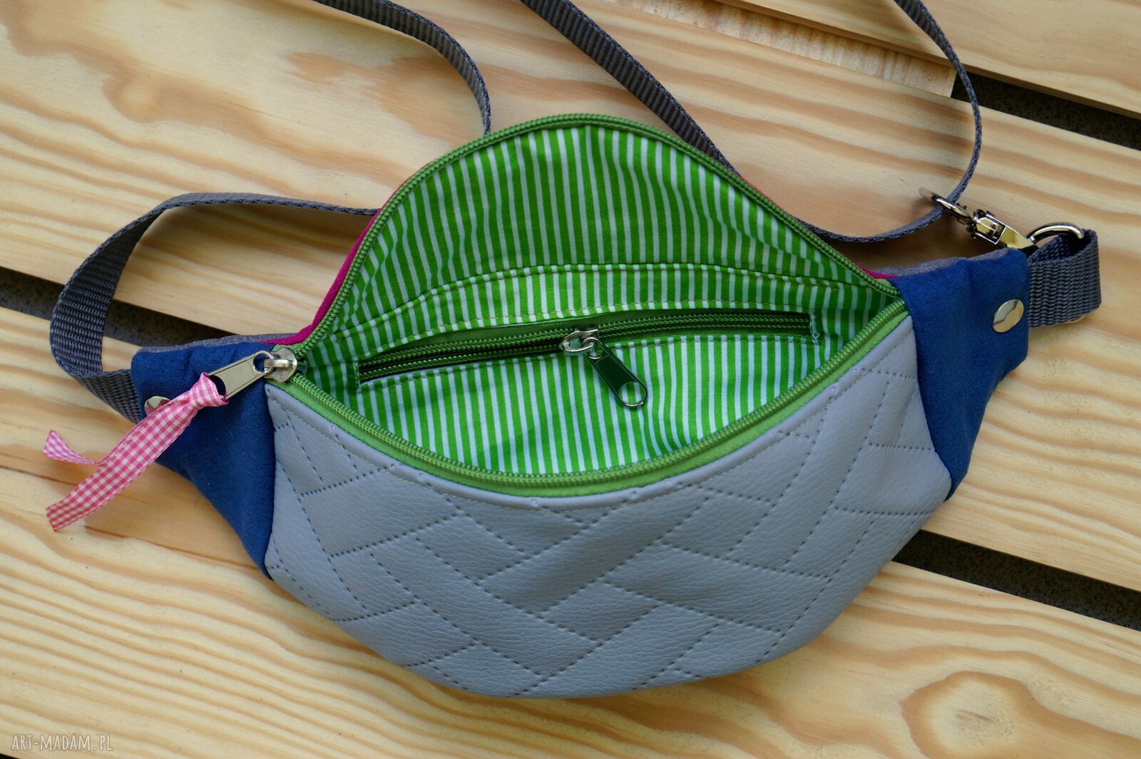 Modna saszetka-nerka handmade - ekoskóra, ekozamsz i zielony zamek