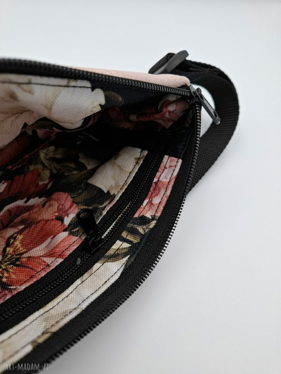 Różowa saszetka - mininerka jesienna z weluru handmade