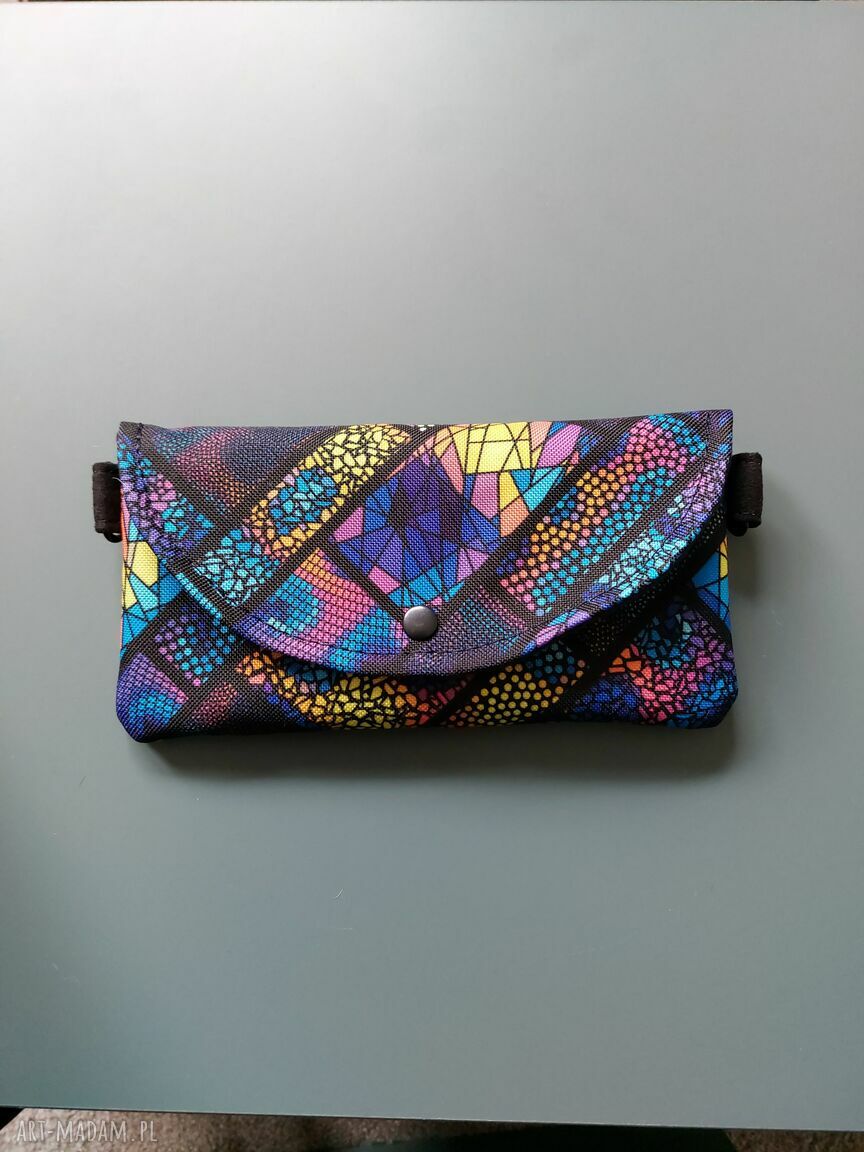 Mini saszetka na telefon do sukienki - wodoodporne etui na pasek
