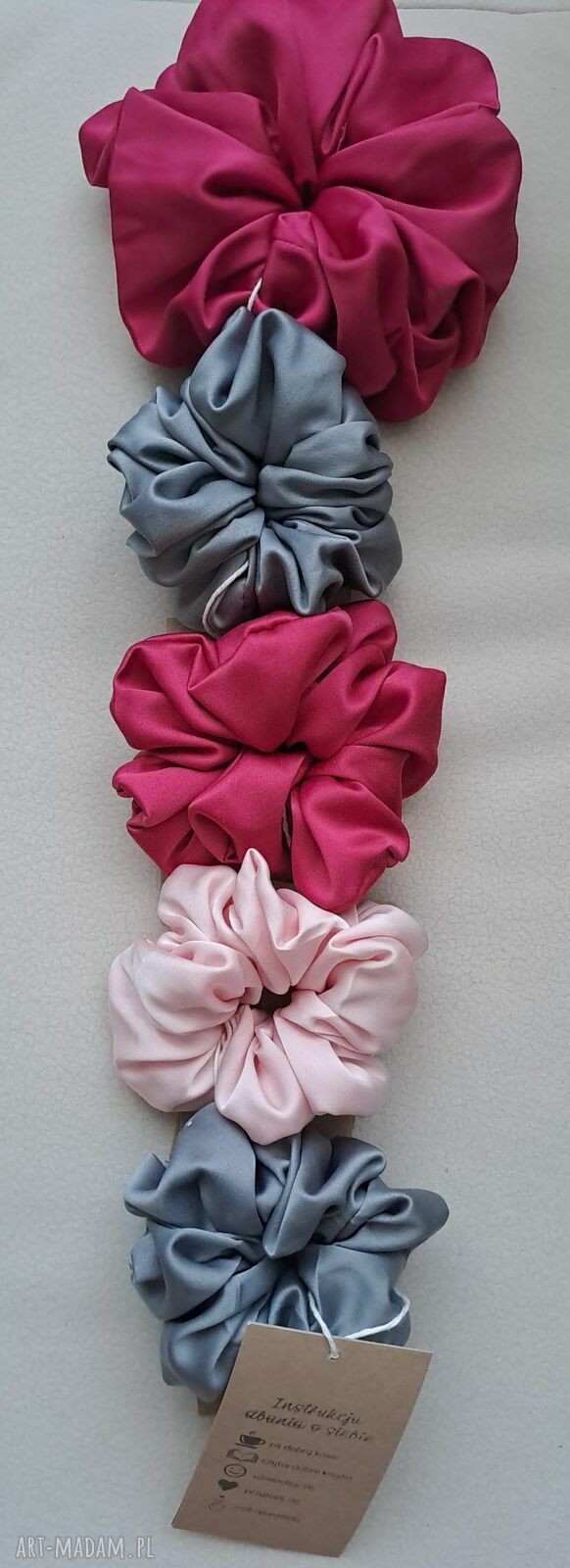 Satynowe scrunchie handmade - zestaw 3 kolorowych gumek do włosów