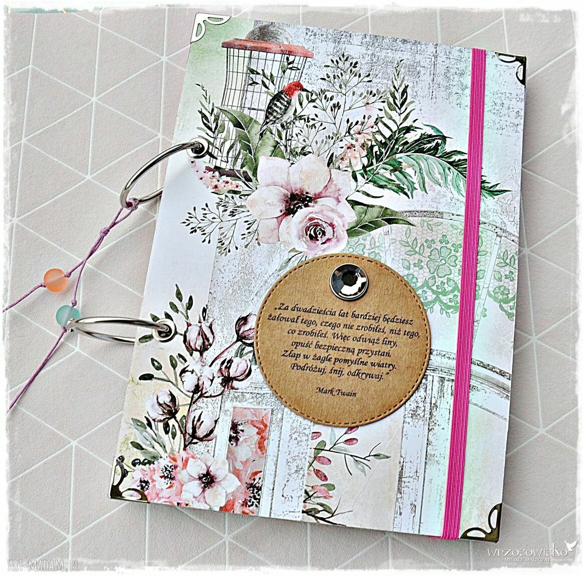Romantyczny pamiętnik niekończący się - ręcznie robione scrapbooking notesy