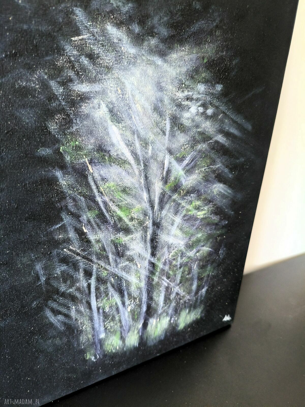Obraz olejny 30x40 - Sekret Nocy, nocny las w srebrnej mgle
