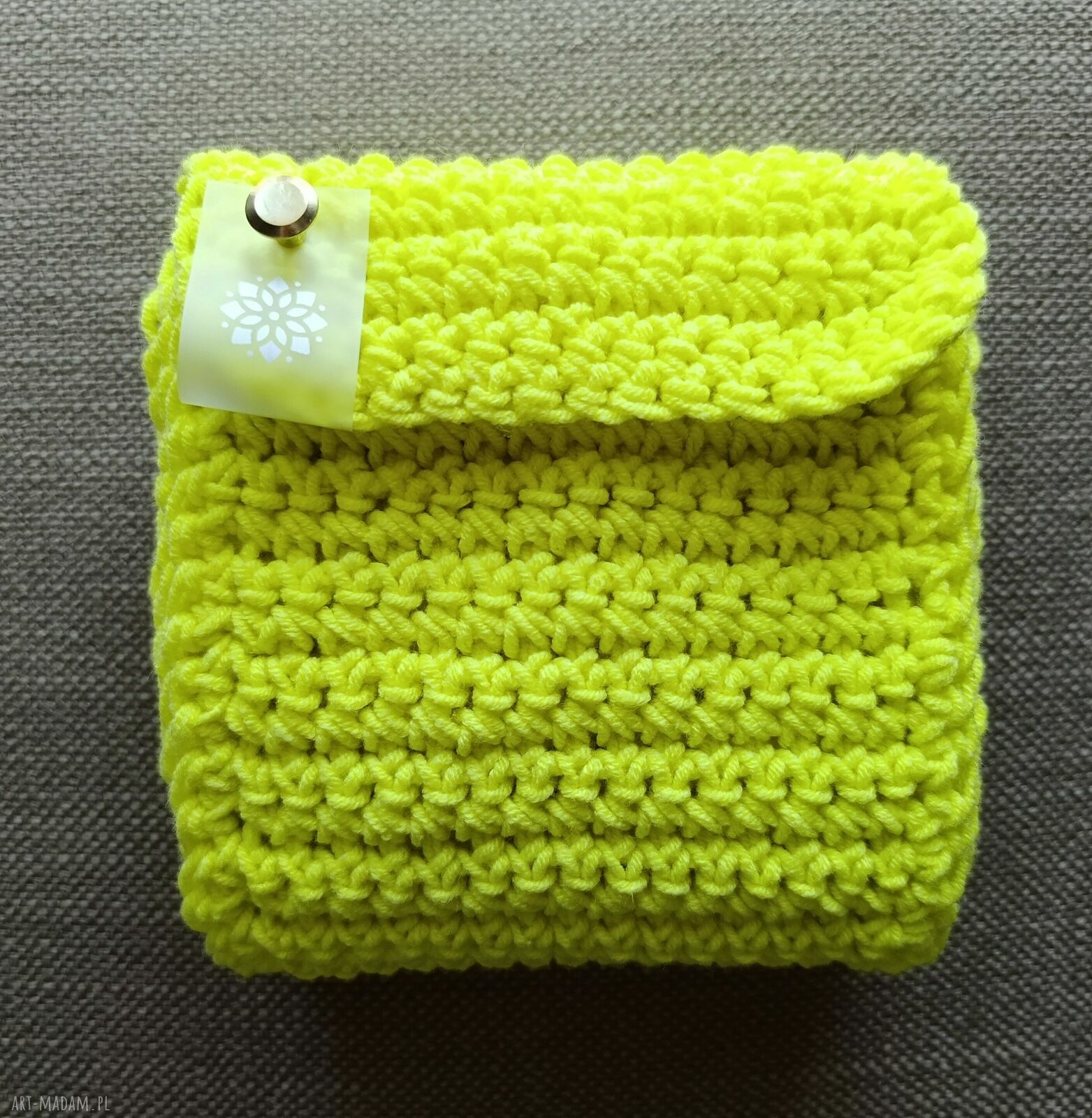 Szal seledynowy na szydełku - neonowy handmade