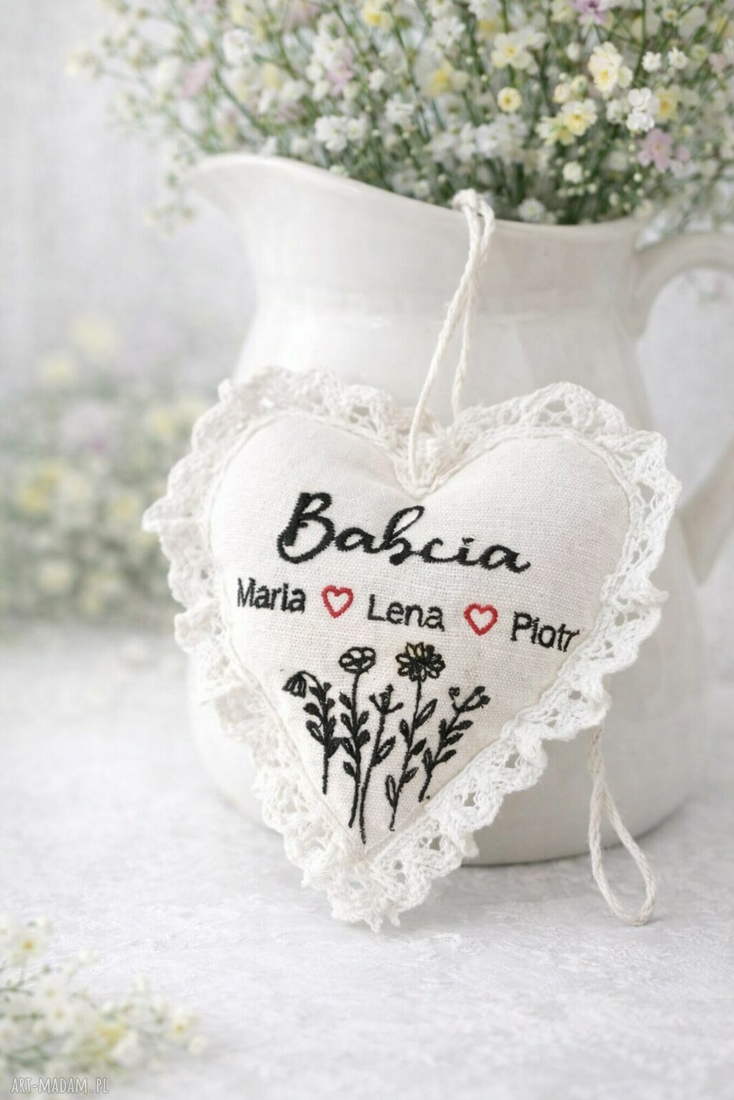 Lniane serce z haftem personalizowanym na Dzień Babci i Dziadka
