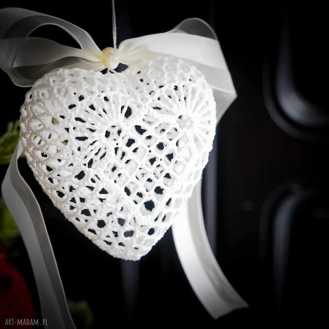 Szydełkowe serduszko handmade - biały lub ecru