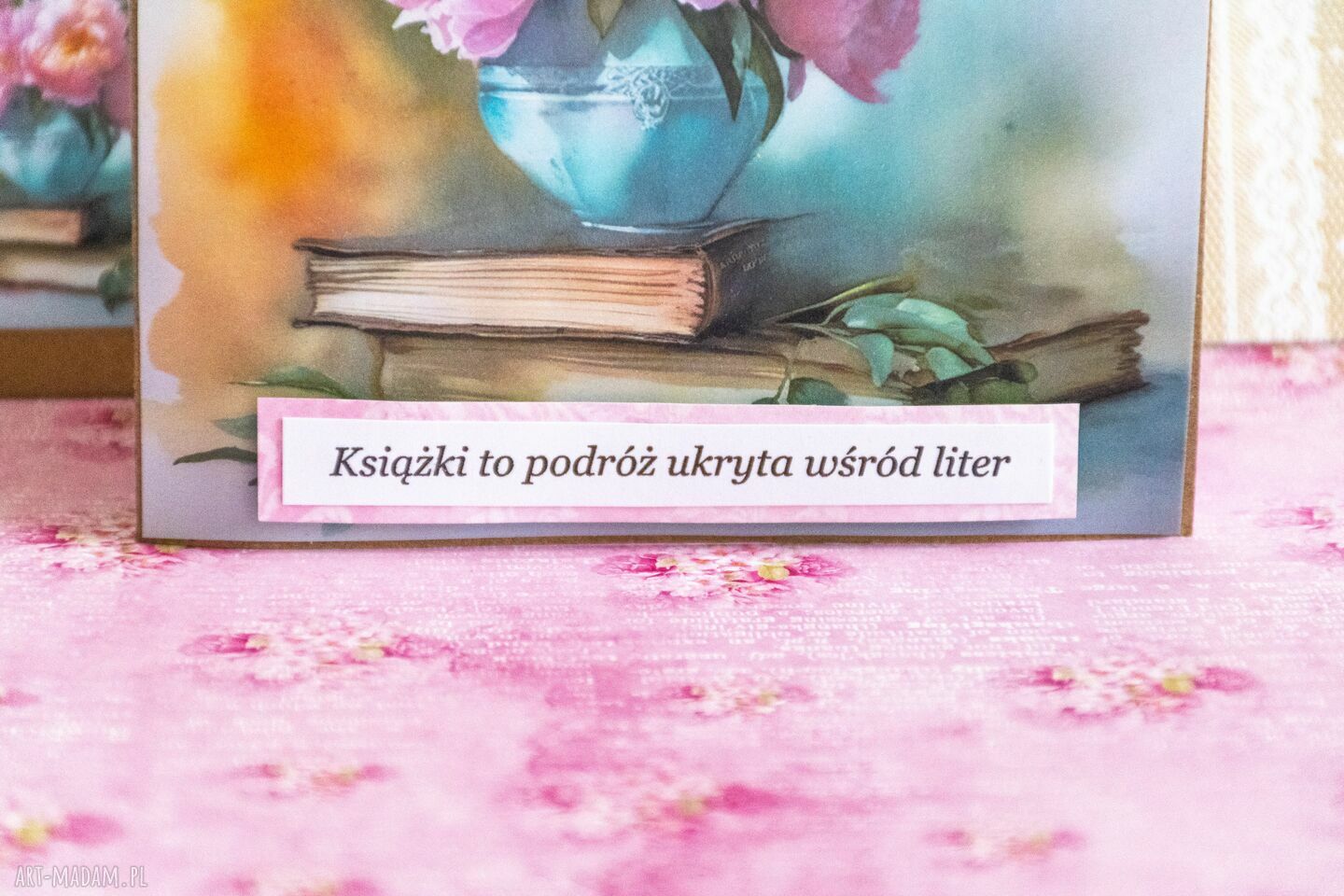 Kartka i koperta dla niej - Książka to podróż ukryta wśród liter (peonie)