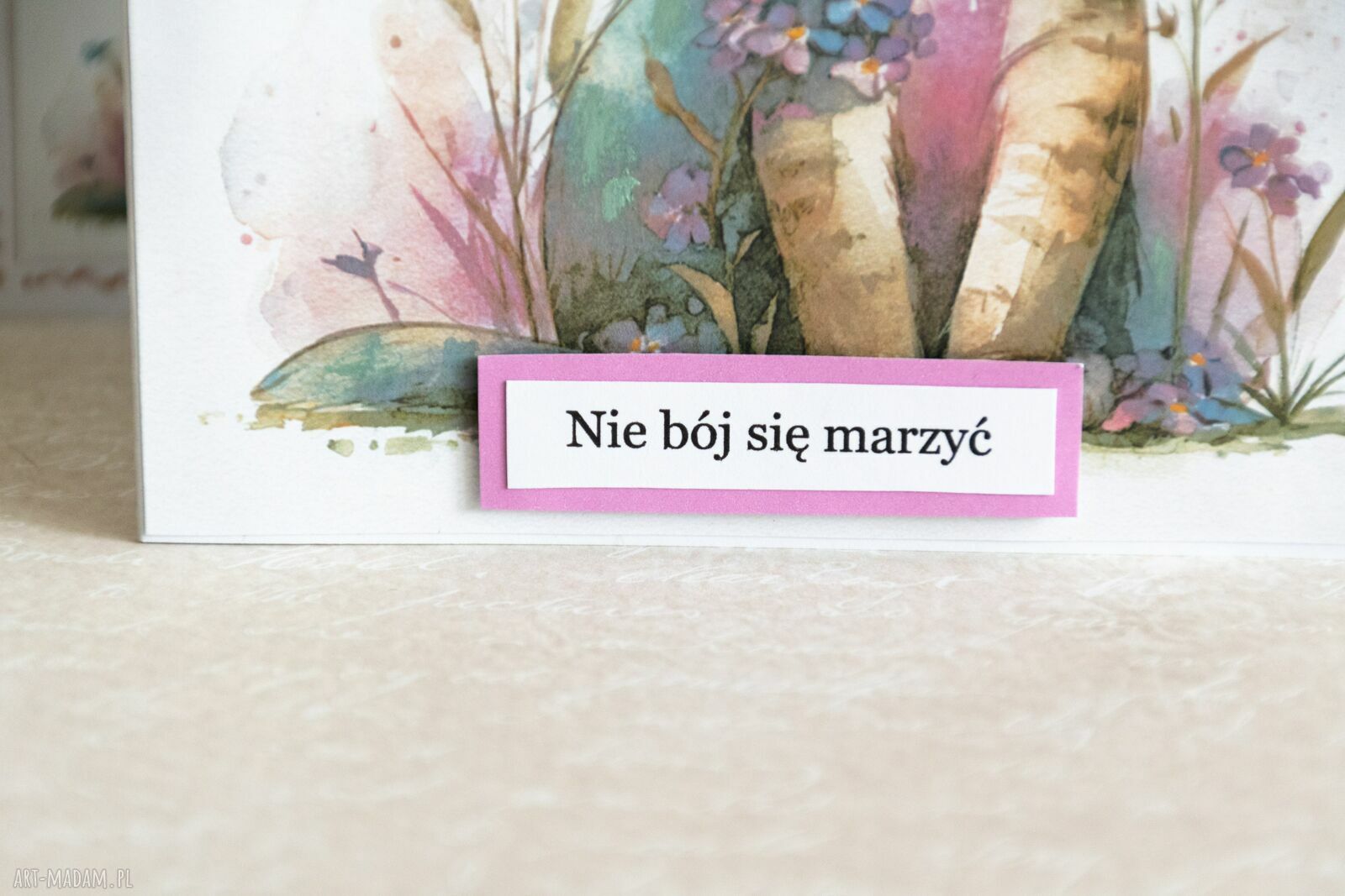 Ręcznie robiona kartka z kopertą „Nie bój się marzyć” - kociak i niezapominajki