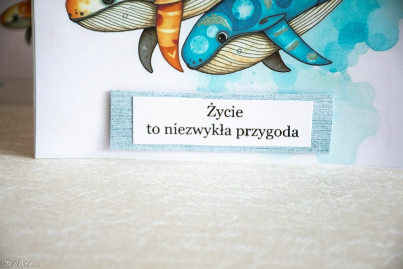 Kartka i koperta z wielorybkami - „Życie to wspaniała przygoda”