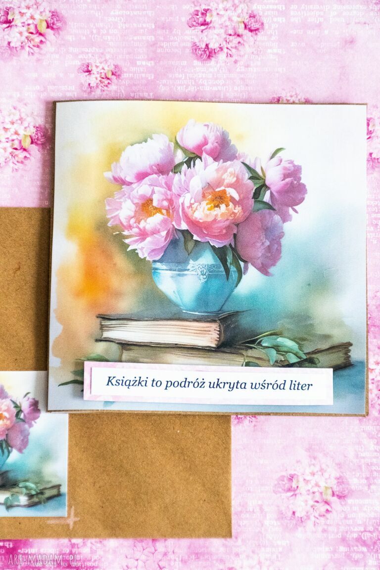 Kartka i koperta dla niej - Książka to podróż ukryta wśród liter (peonie)
