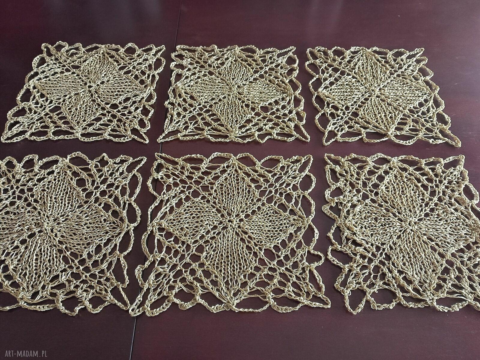 Serwetki na drutach w kolorze starego złota - komplet 6 szt (20x20 cm)