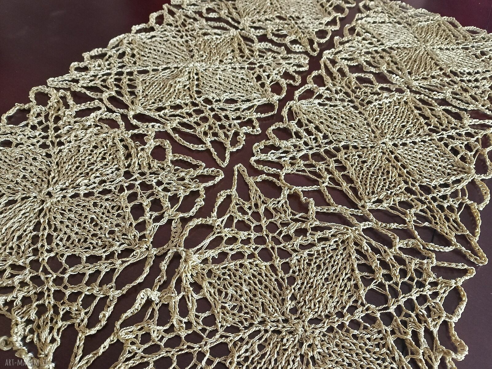 Serwetki na drutach w kolorze starego złota - komplet 6 szt (20x20 cm)
