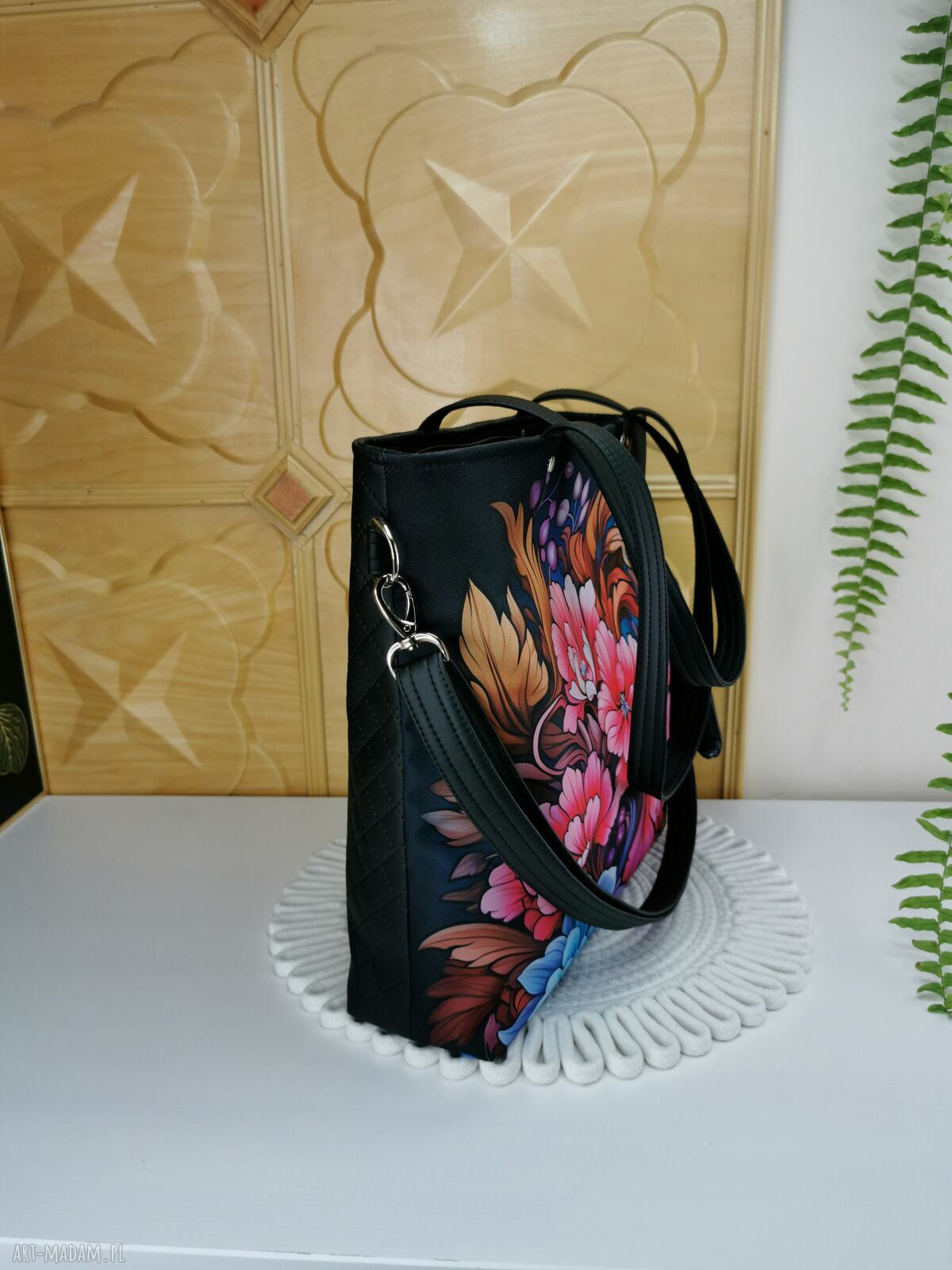 Pojemna torebka shopper na ramię w kwiaty z kosmetyczką