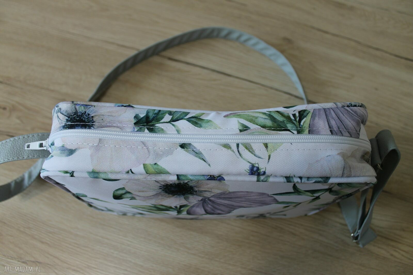 Single Bag - motyl na kwiatach - torebka na ramię handmade