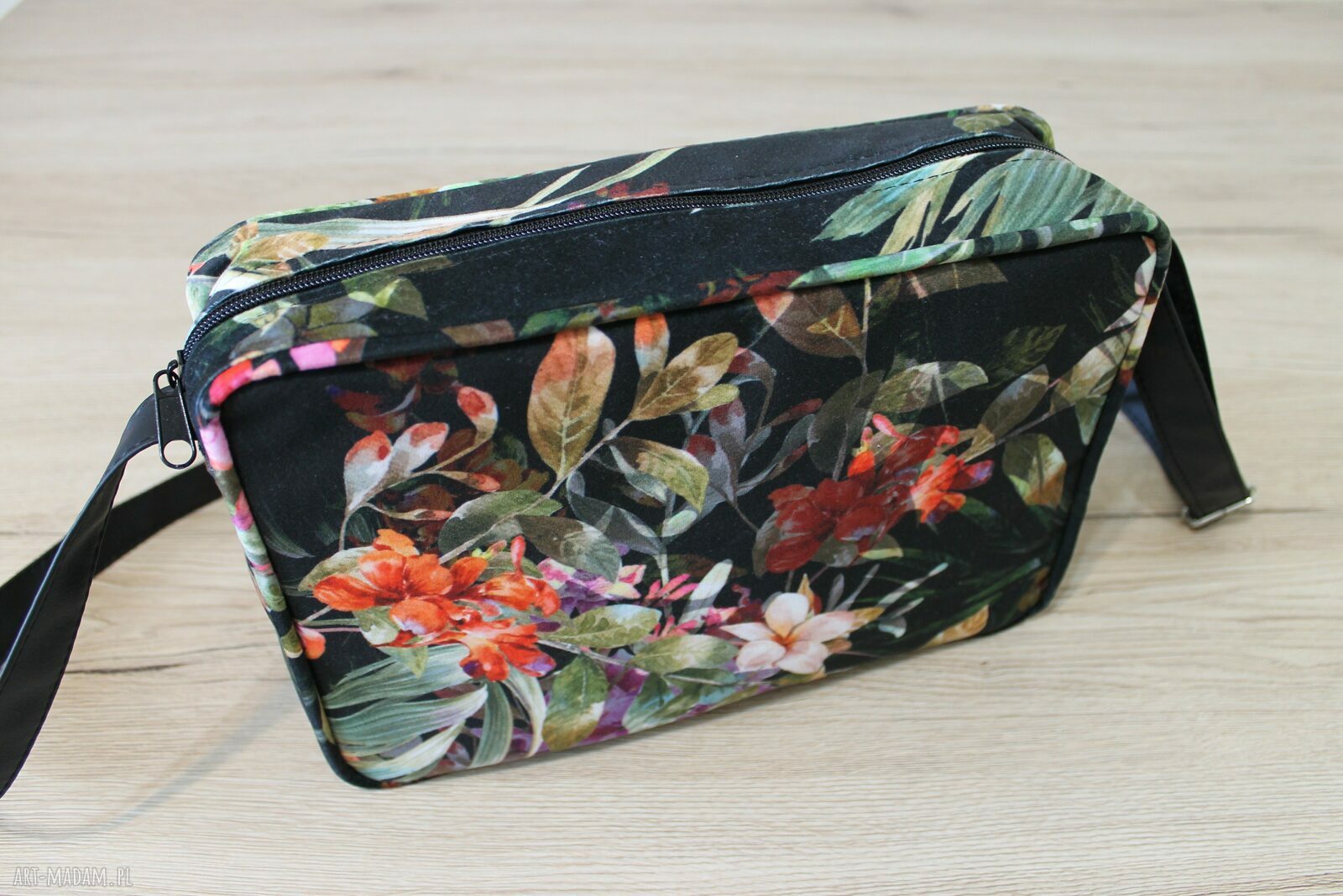 Single Bag mini - tropikalne kwiaty i liście, torebka handmade na ramię