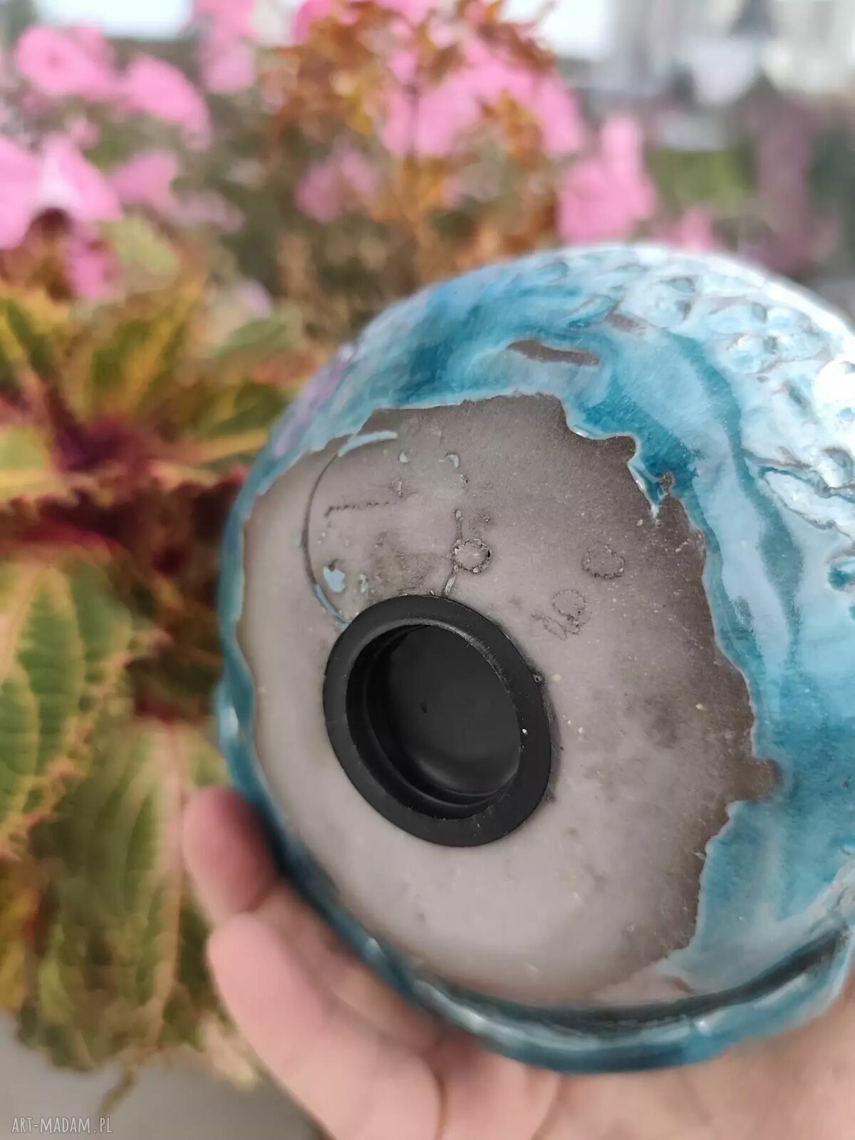 Ceramiczna skarbonka w kształcie kota
