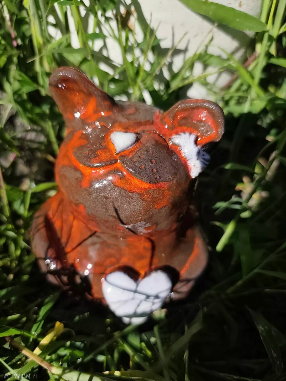 Ręcznie robiona skarbonka ceramiczna w kształcie kota z sercem