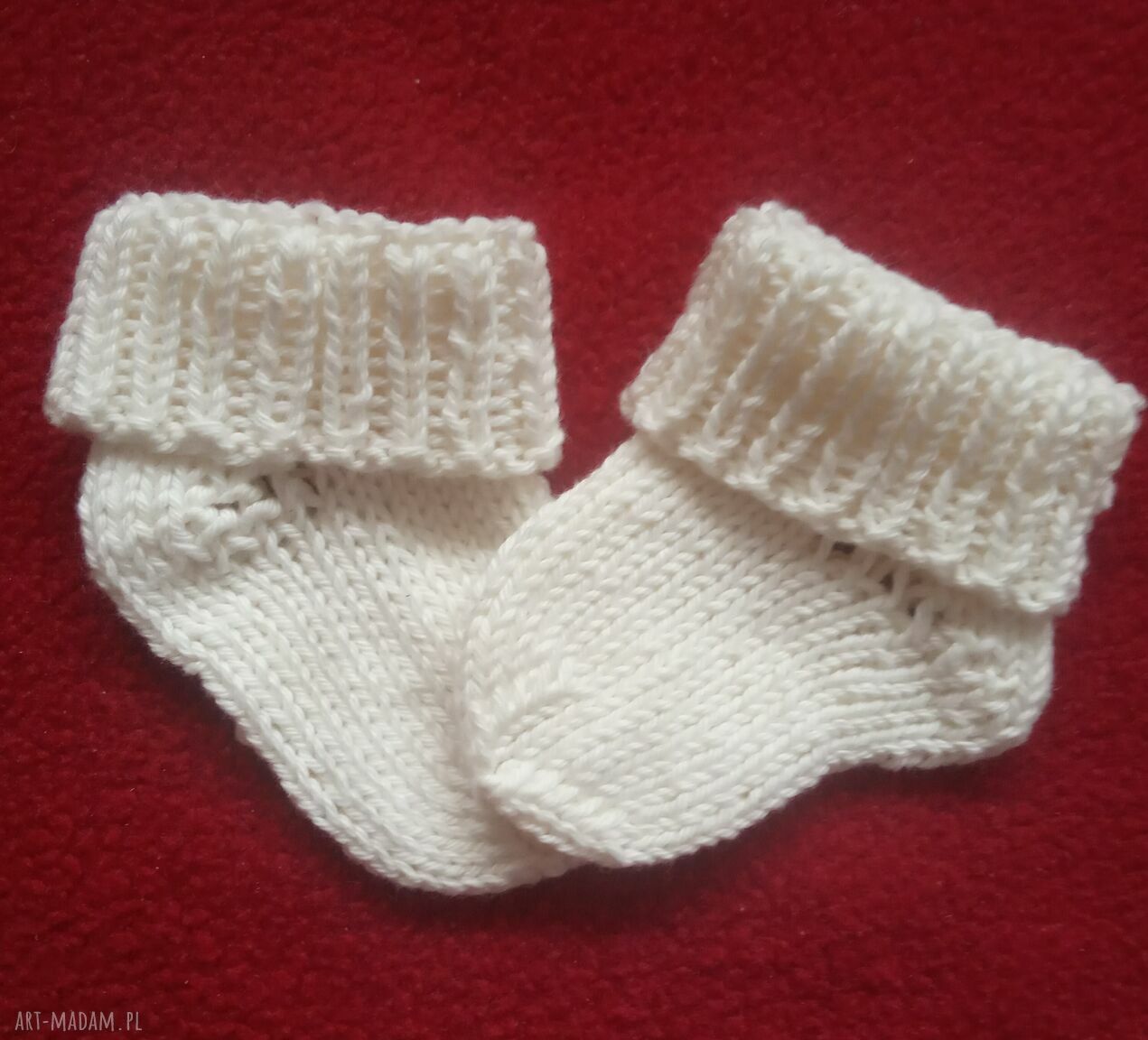 Buciki i skarpetki na drutach handmade w odcieniu bieli i kremu