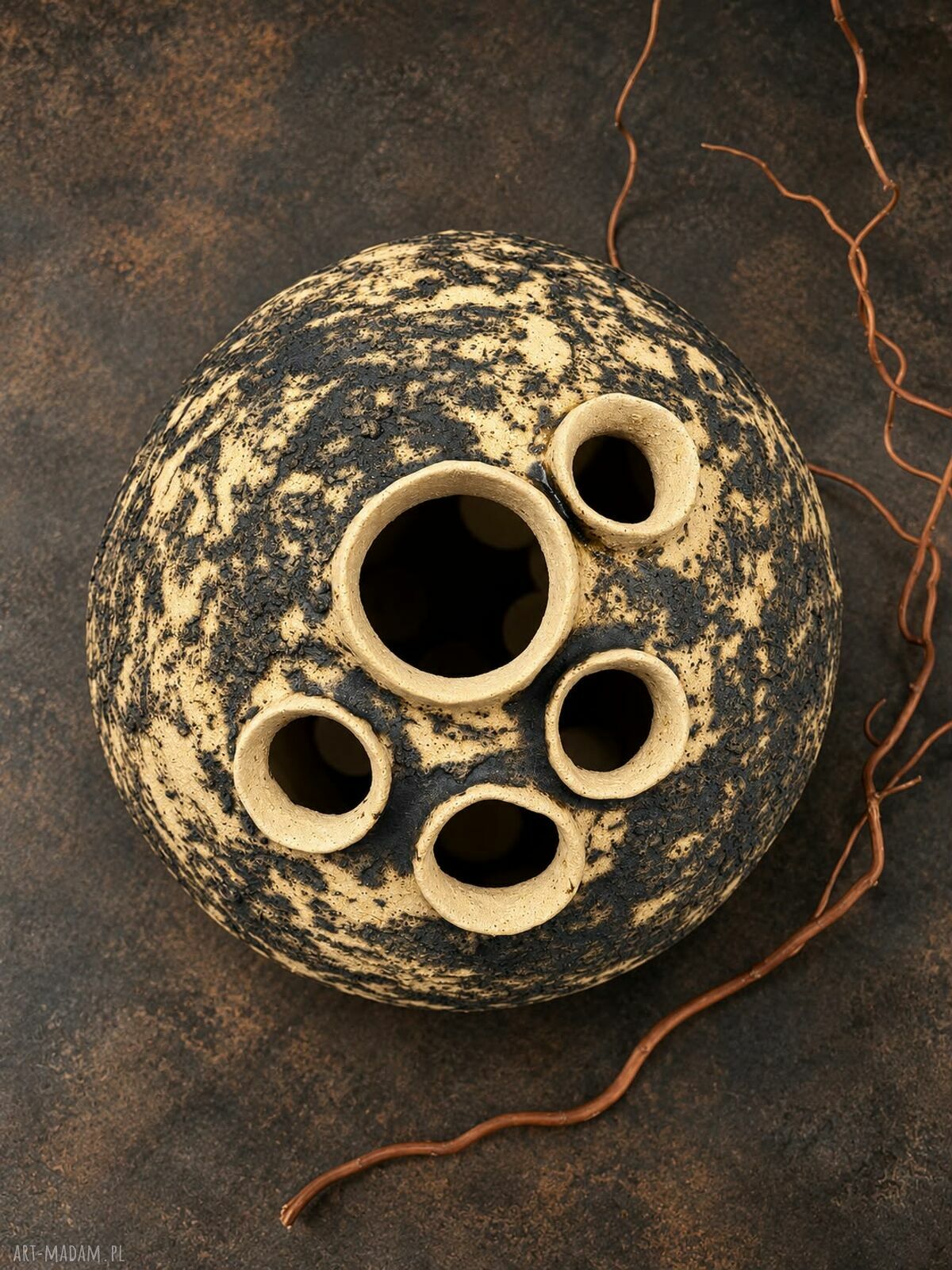 Skorupa Ziemi - ręcznie wykonany wazon ceramiczny