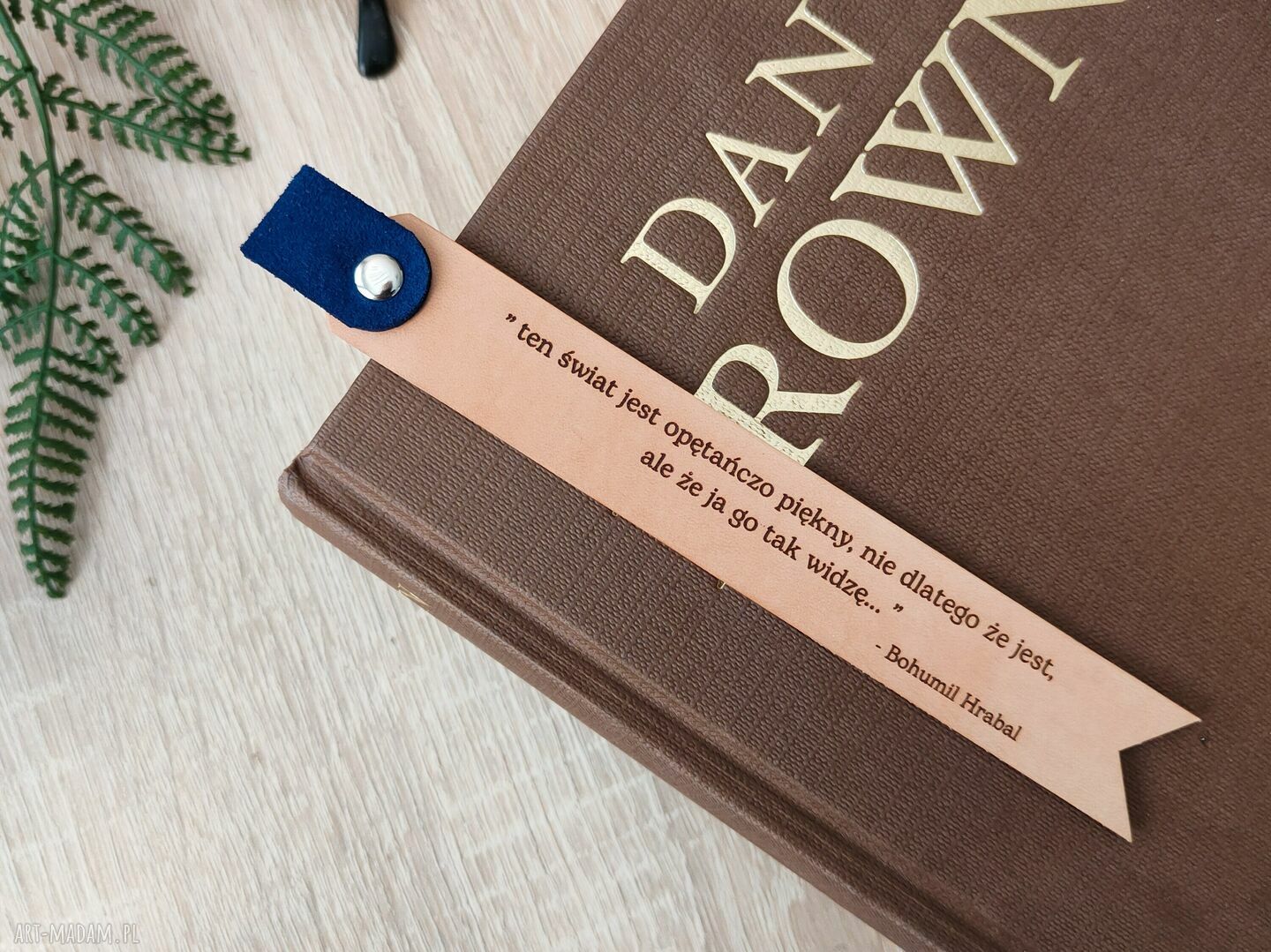 skórzana personalizowana zakładka do książki z cytatem, imieniem, napisem - grawer, laser - beżowa