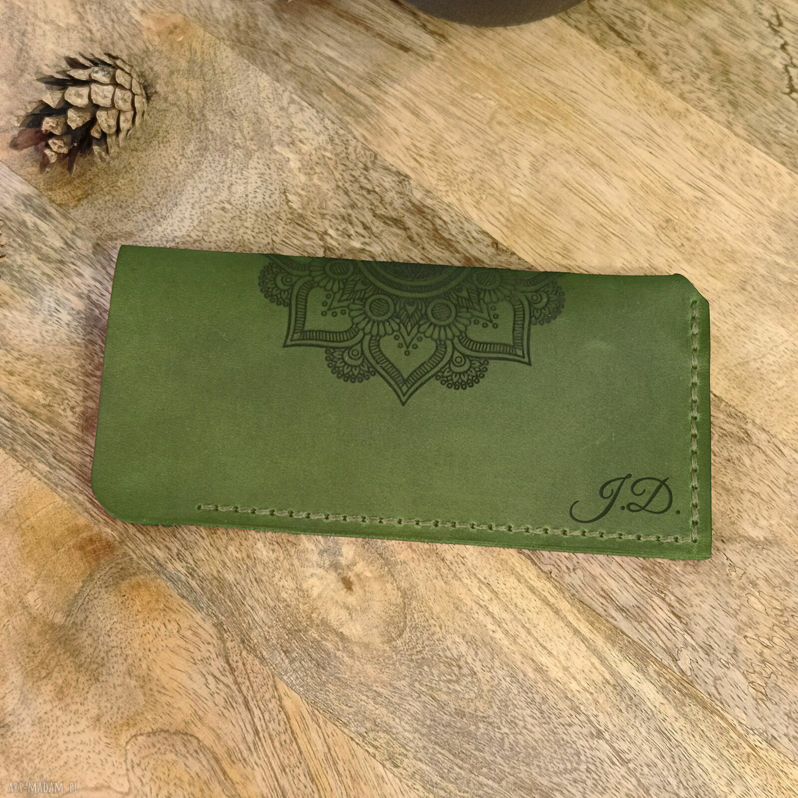 Skórzane etui na okulary z grawerem - ręcznie szyte i personalizowane