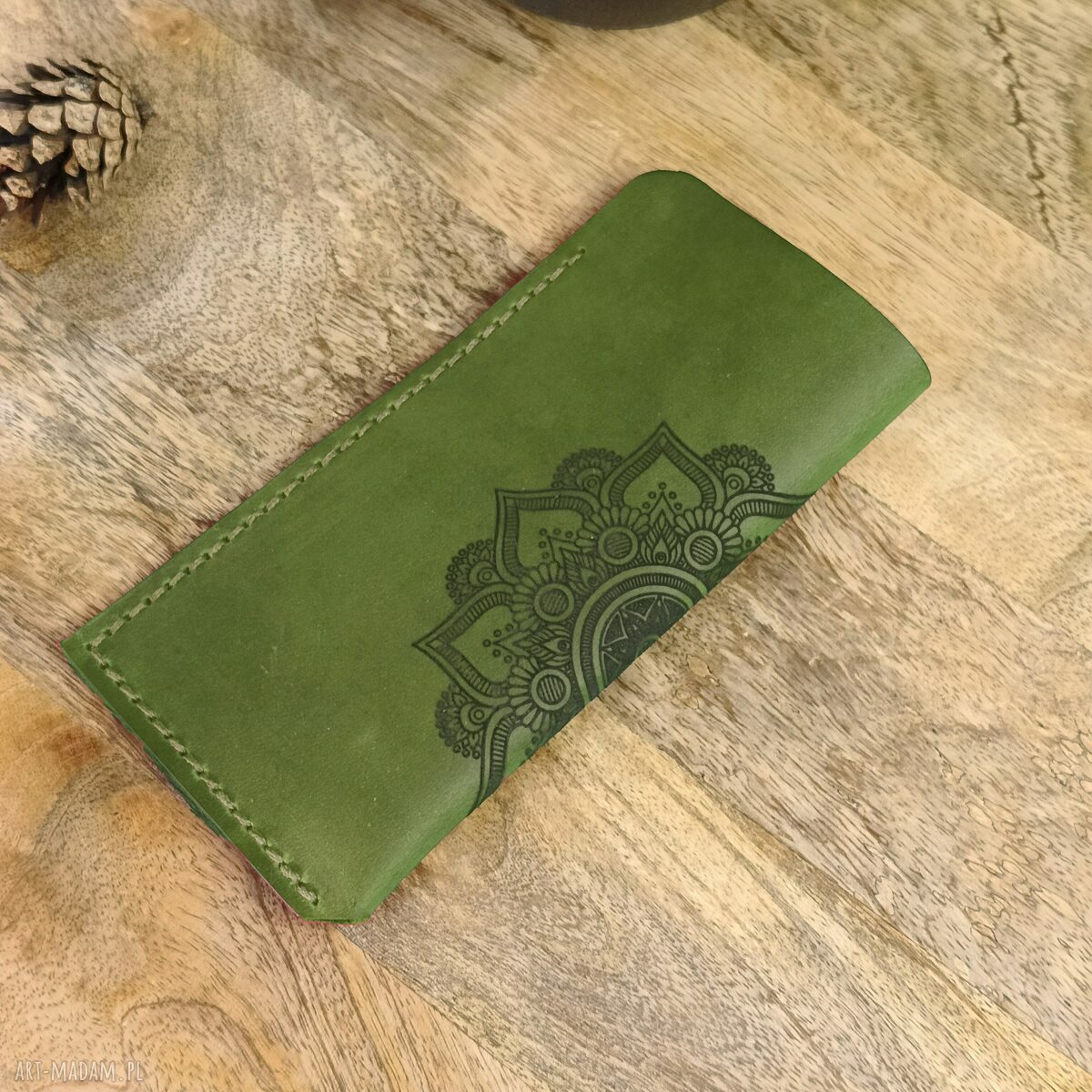 Skórzane etui na okulary z grawerem - personalizowane handmade