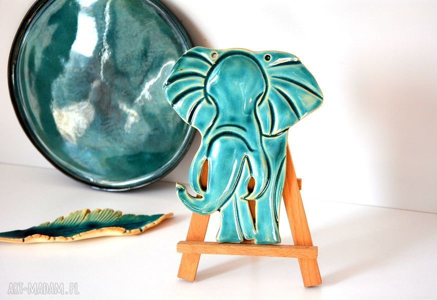 Ceramiczny słoń szafirowy - błękitna dekoracja ścienna handmade