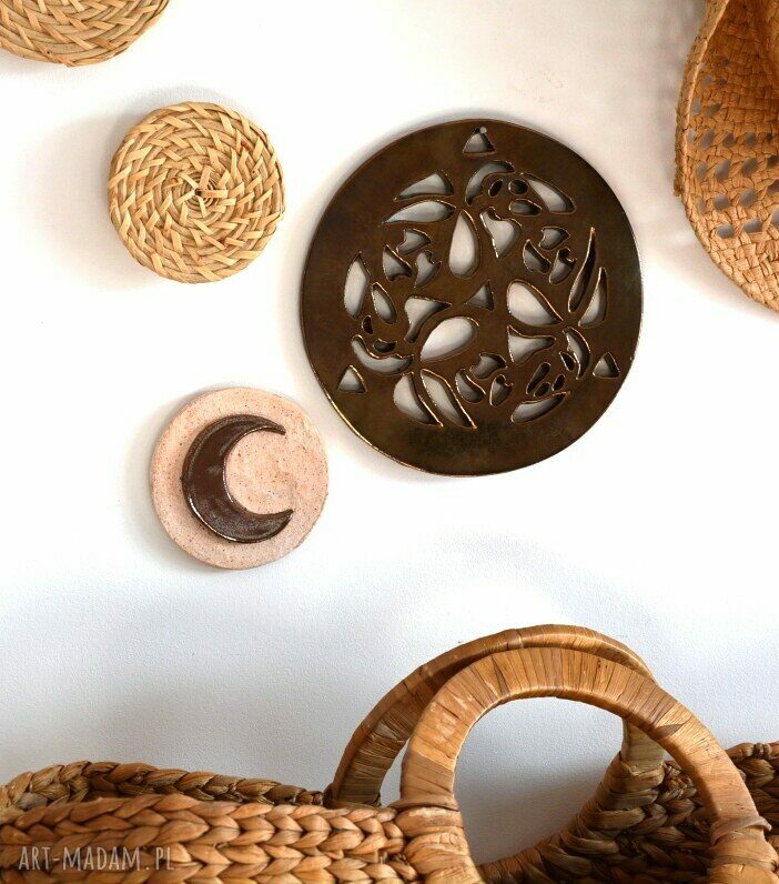 Ceramiczny księżyc z gwiazdą - ręczna dekoracja do wnętrz