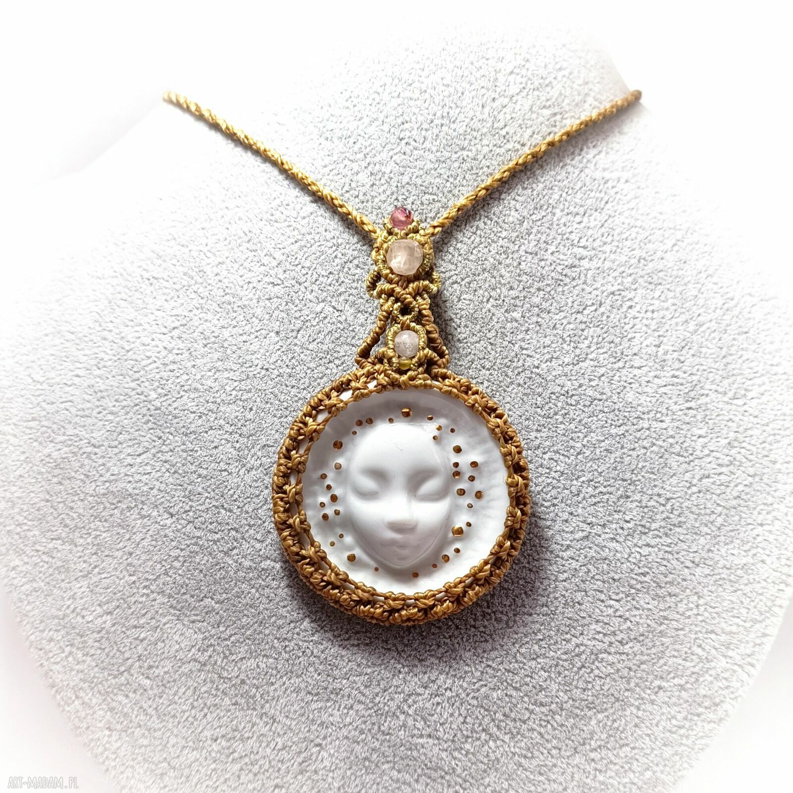 Naszyjnik "Słońce" - porcelanowa kamea z cytrynem, agatem i mikromakramą