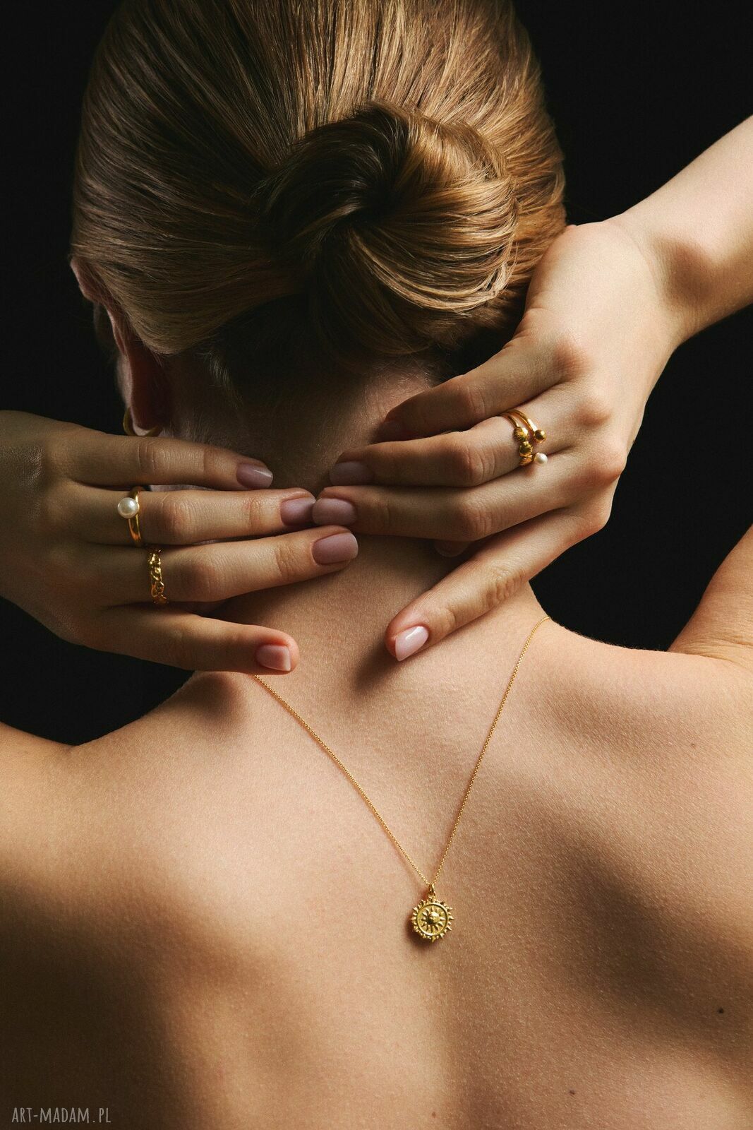 naszyjniki: Złoty naszyjnik ze słońcem handmade