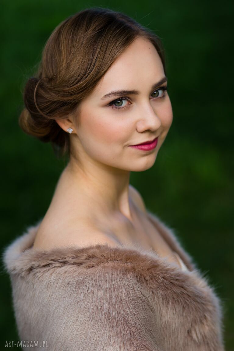 etola slubna Nude