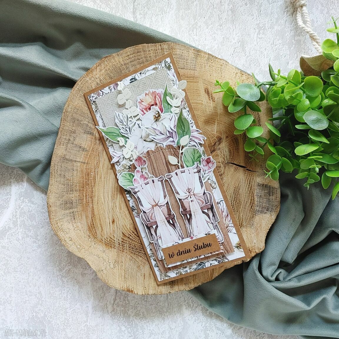 Ręcznie robiona kartka ślubna scrapbooking z życzeniami i kopertą