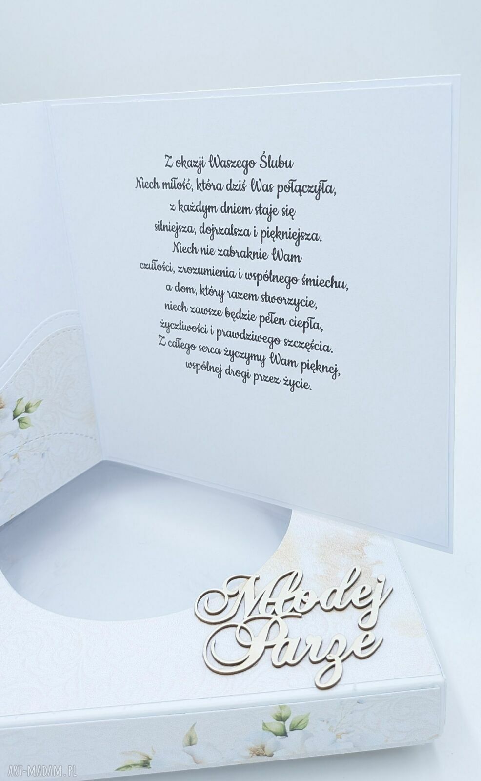 Ślubna kartka handmade 14x14 cm w pudełku z drewnianym sercem Mr & Mrs