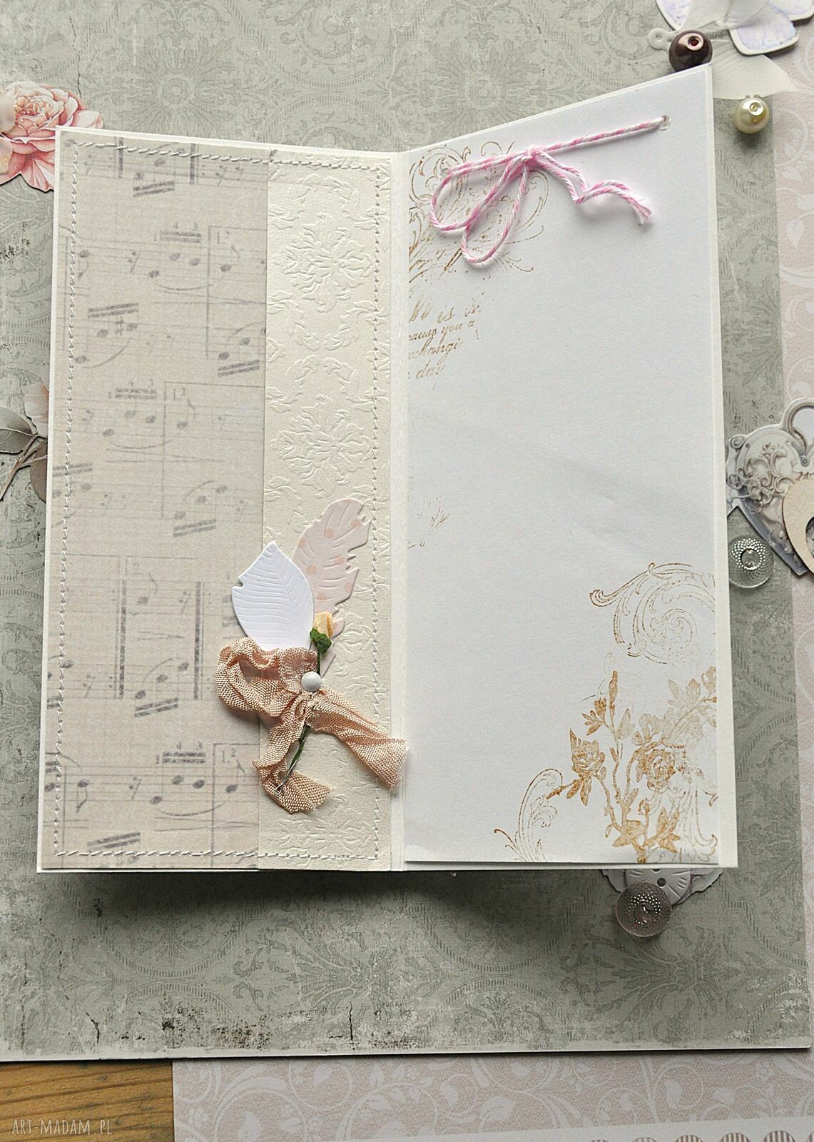 Kartka ślubna w stylu scrapbooking - beżowo-różowa pamiątka 8x17 cm