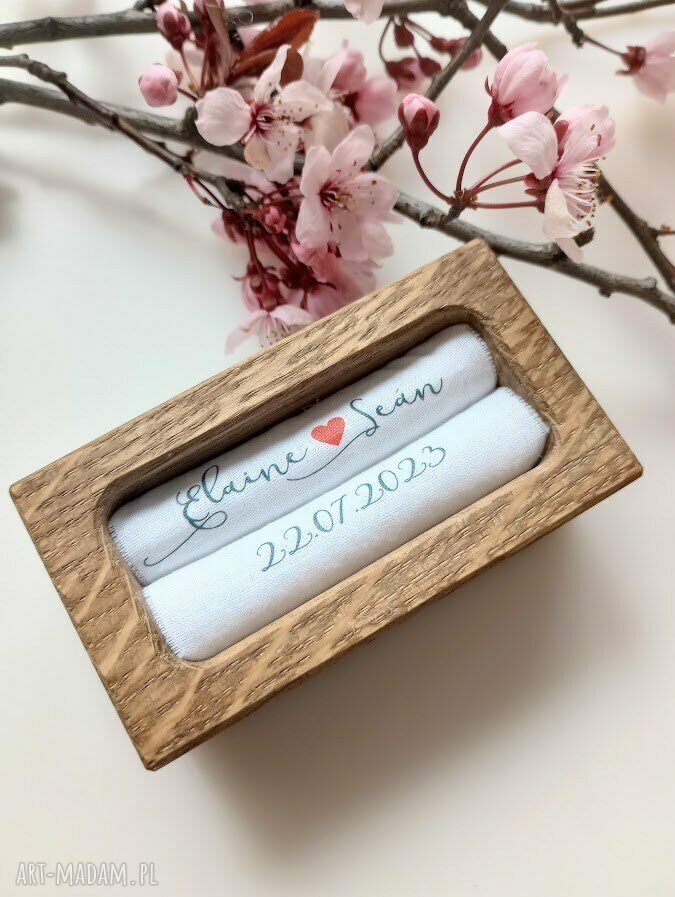 Pudełko ślubne na obrączki personalizowane - dębowa szkatułka Tulito na obrączki