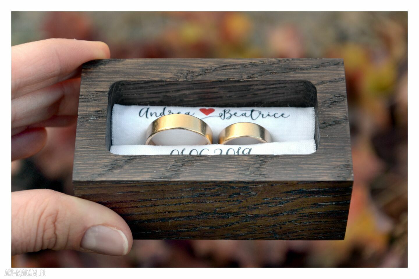 Personalizowane dębowe pudełko na obrączki - PR12 na ślub i sesję zdjęciową