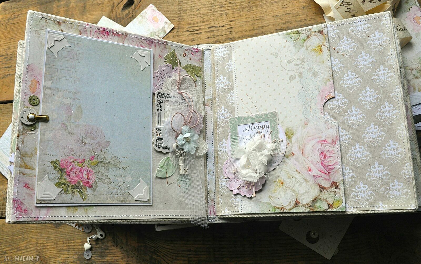 Kolorowy album ślubny w stylu boho (20x20) z koronką i wstążkami