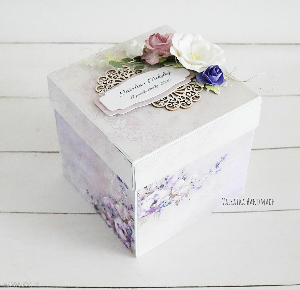 Ślubny exploding box z tortem w centrum - prezent ślubny handmade