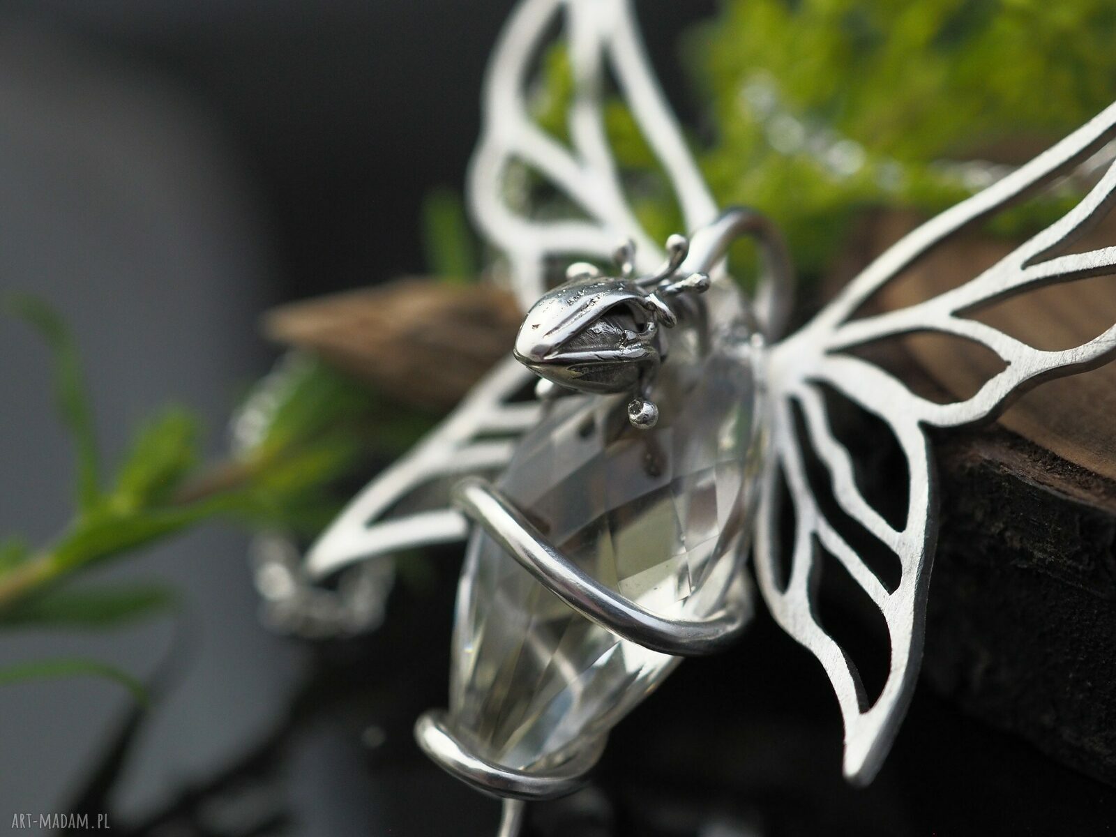 Smok światła - ręcznie robiony naszyjnik fantasy ze srebra 925 i Swarovski