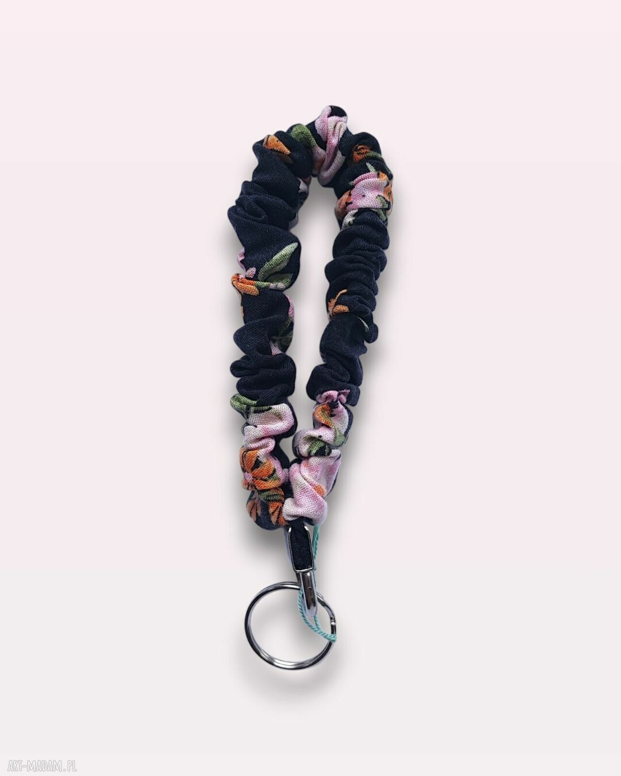 Kwiatowa smyczka scrunchie na gumie do kluczy