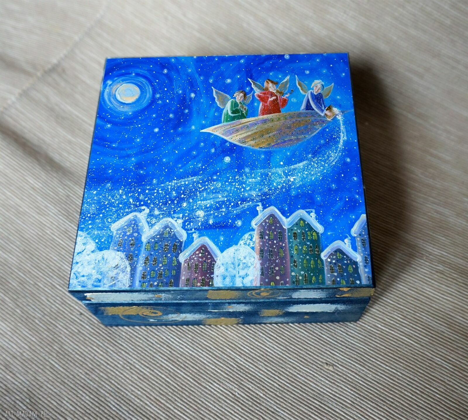 Szkatułka decoupage „Śnieg nad miastem” - ręcznie robione drewniane pudełko