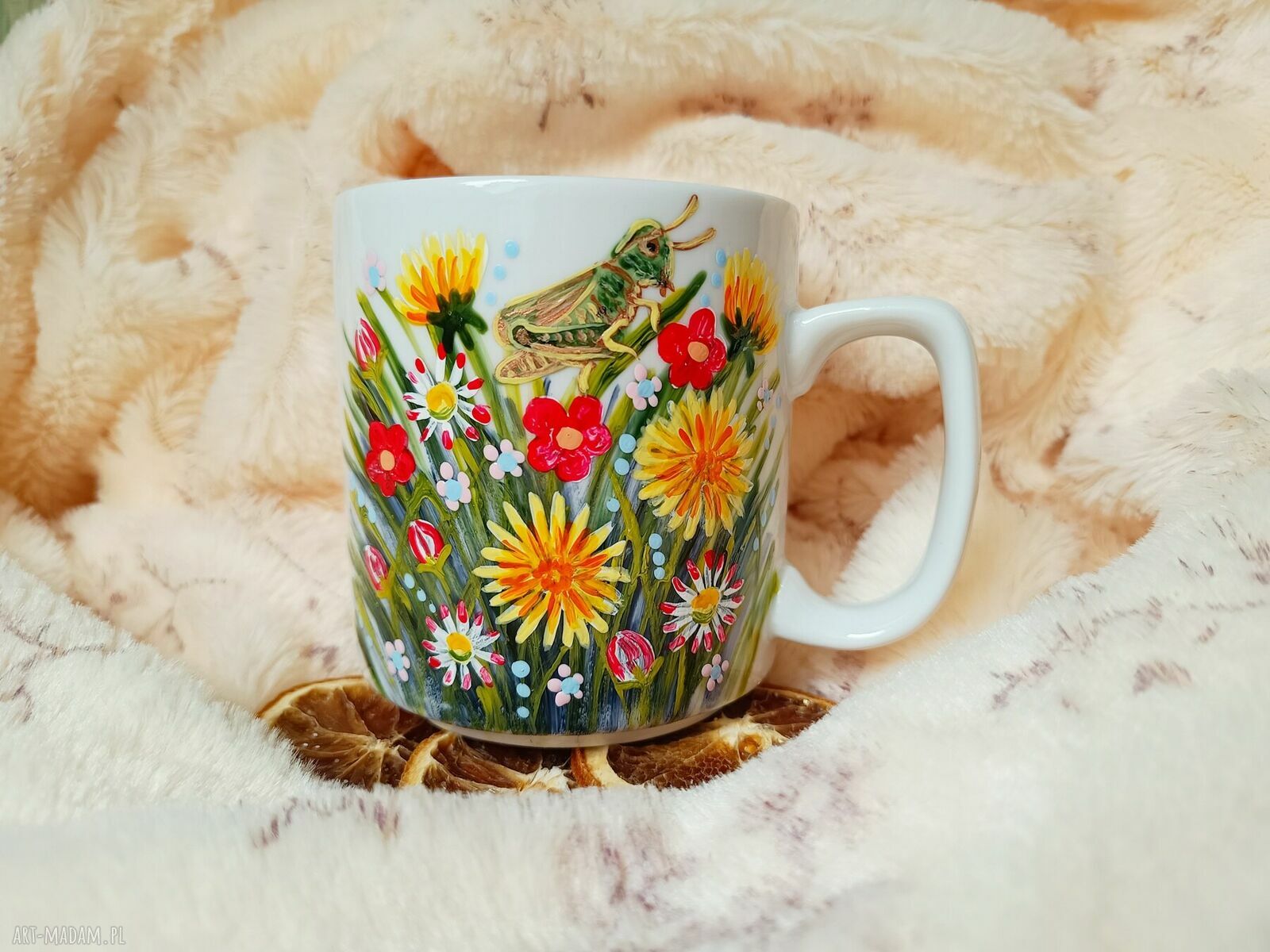 Kubek 270 ml - soczysta łąka i konik polny, malowane ręcznie