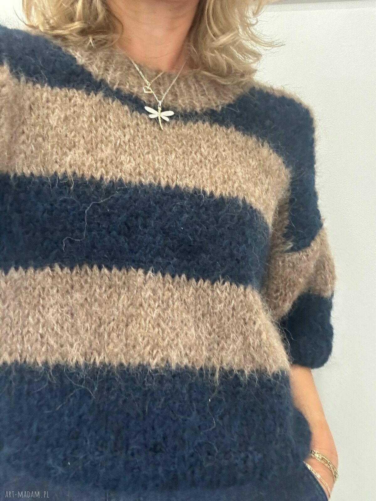 Sweter damski z alpaki w pasy granat - beż i brąz, ręcznie robiony oversize