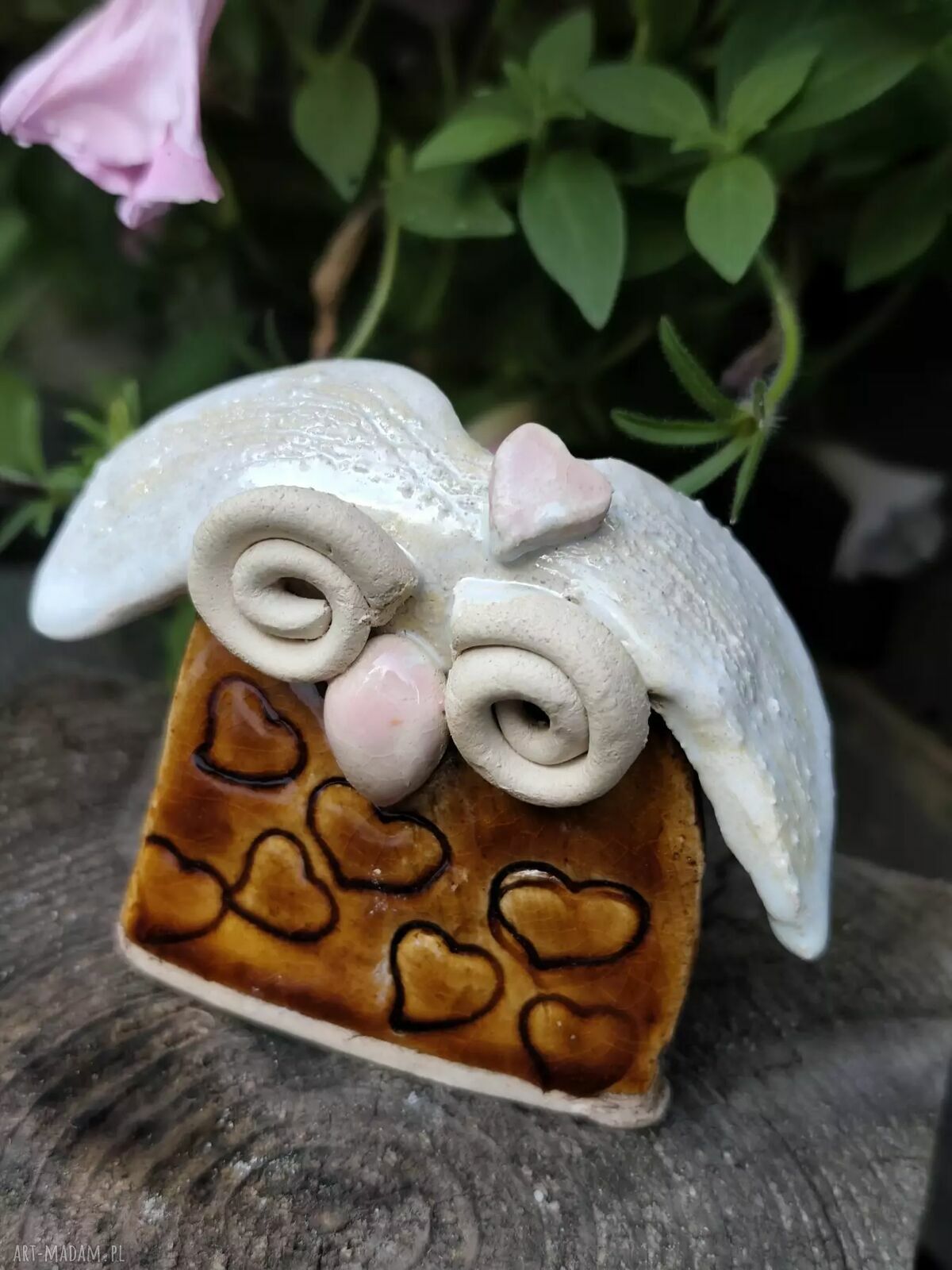Ręcznie wykonana sowa ceramiczna - wyjątkowa dekoracja