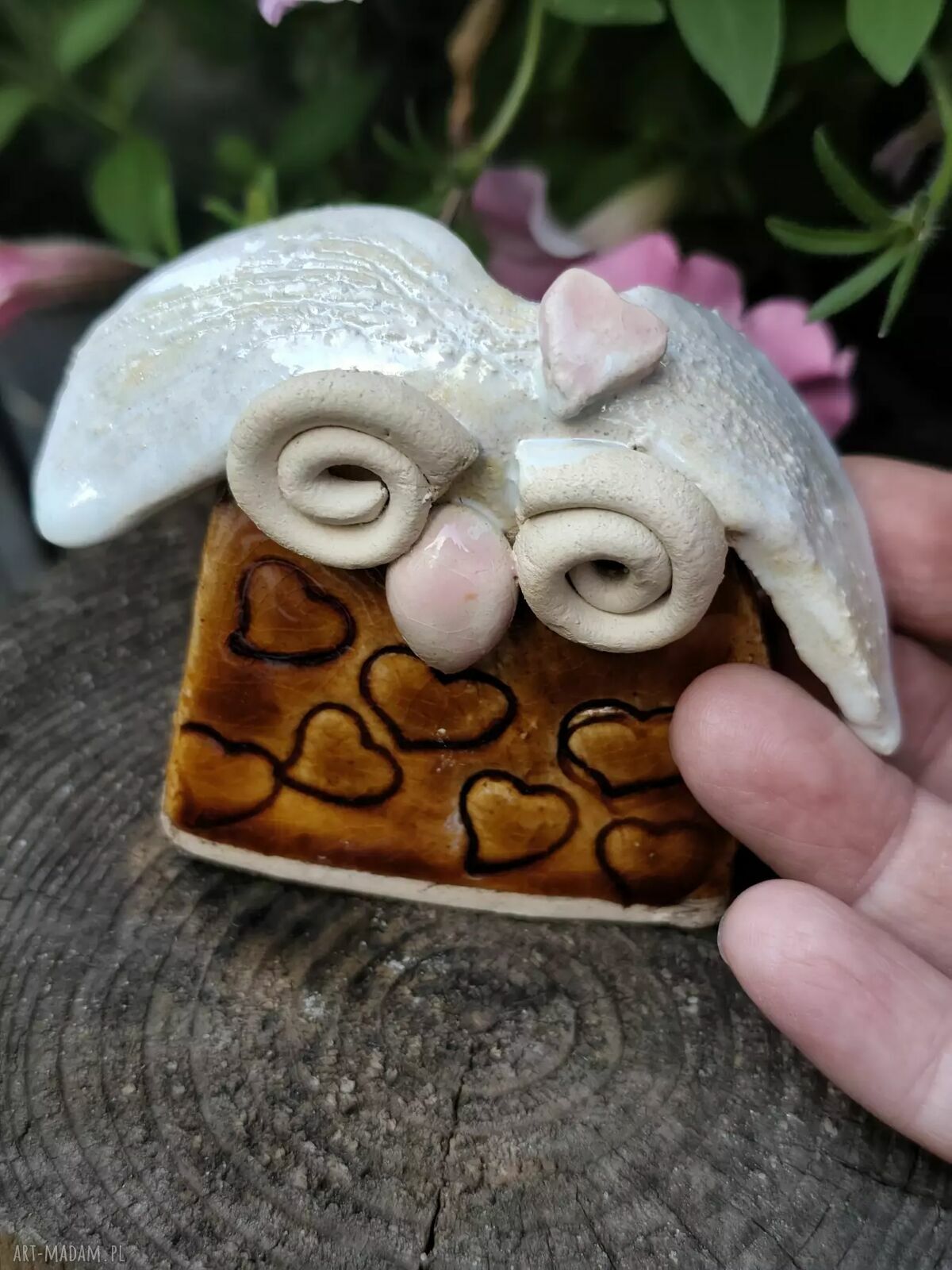 Ręcznie wykonana sowa ceramiczna - wyjątkowa dekoracja
