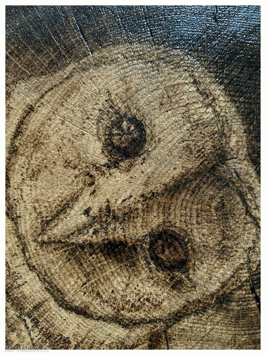Ręcznie wypalana sowa z drewna 25x30 cm - pirografia